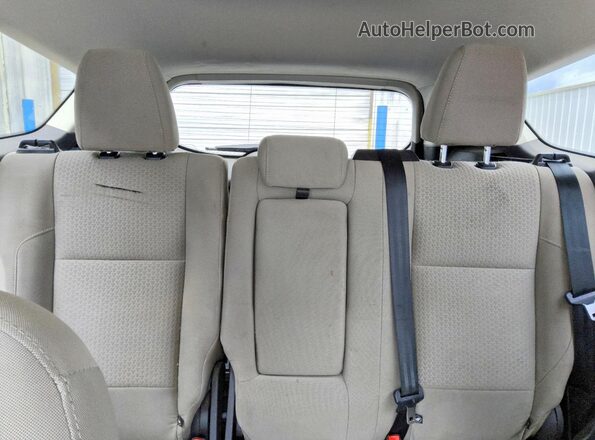 1FMCU9GD2KUB31209 2019 FORD ESCAPE White Vista de los asientos traseros