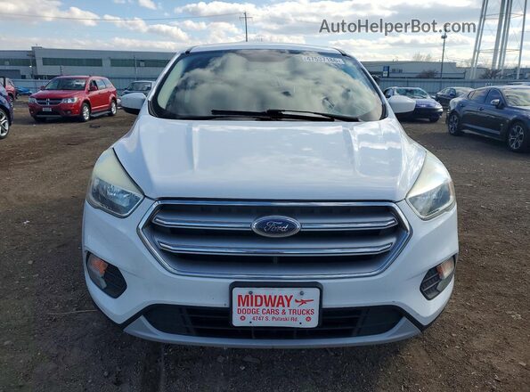 1FMCU9GD3HUD78277 2017 FORD ESCAPE White Widok z przodu