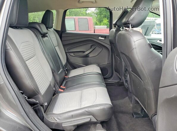 1FMCU9GD3JUA14799 2018 FORD ESCAPE Gray Vista interior trasera