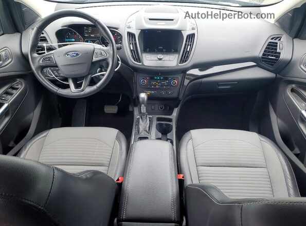 1FMCU9GD3JUA14799 2018 FORD ESCAPE Gray Vista del salpicadero
