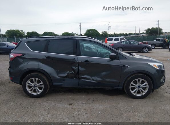 1FMCU9GD3JUA87185 2018 FORD ESCAPE Серый Вид задней части салона
