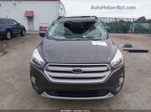 1FMCU9GD3JUA87185 2018 FORD ESCAPE Серый Вид щитка приборов