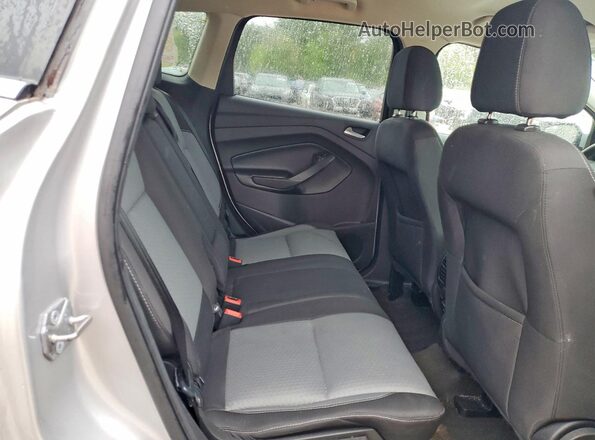 1FMCU9GD4HUC36701 2017 FORD ESCAPE Silver უკანა სალონის ხედი