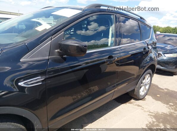 1FMCU9GD4JUA30056 2018 FORD ESCAPE Черный 