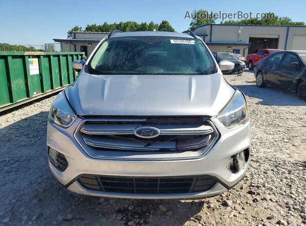 1FMCU9GD4JUB10165 2018 FORD ESCAPE Silver Դիմացի տեսք