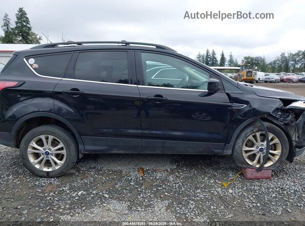 1FMCU9GD4JUD05747 2018 FORD ESCAPE Black Widok wnętrza z tyłu