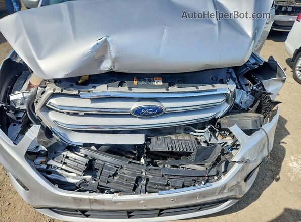 1FMCU9GD4KUA27899 2019 FORD ESCAPE Silver Vista del compartimento del motor