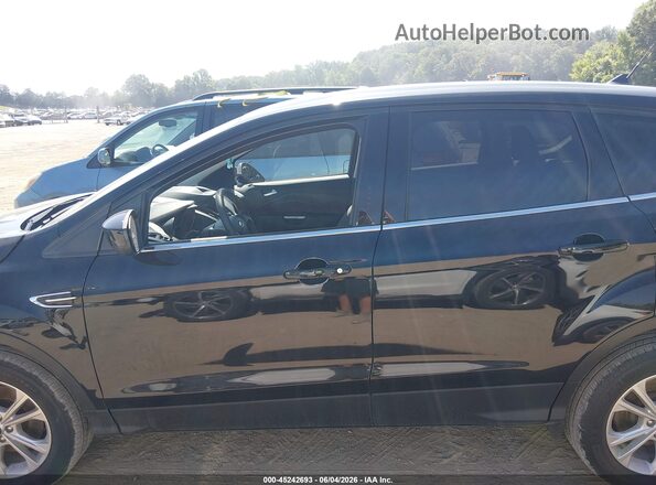1FMCU9GD4KUB24066 2019 FORD ESCAPE Черный 