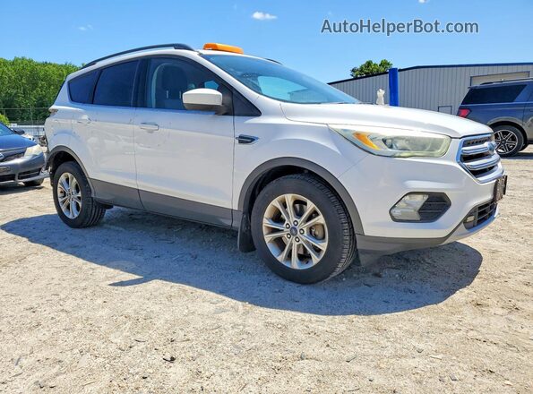 1FMCU9GD5HUB38714 2017 FORD ESCAPE Белый Передняя правая четверть