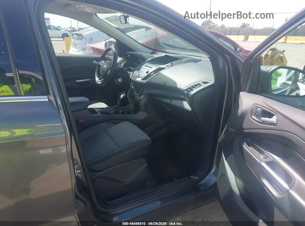 1FMCU9GD5JUA10768 2018 FORD ESCAPE Gray Вид салону спереду