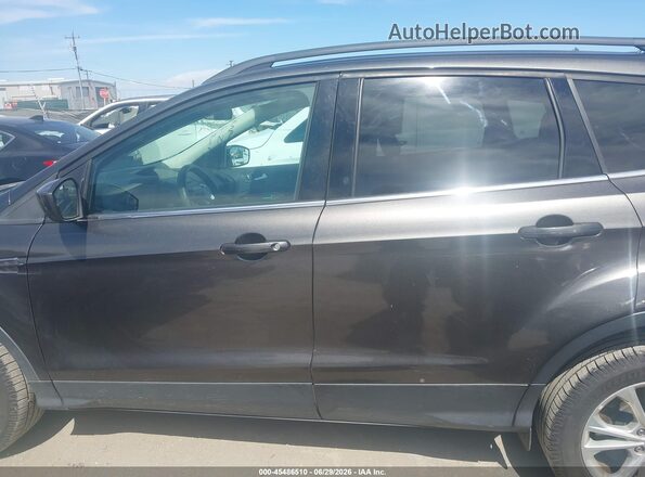 1FMCU9GD5JUA10768 2018 FORD ESCAPE Gray Панорамний вид салону 360°
