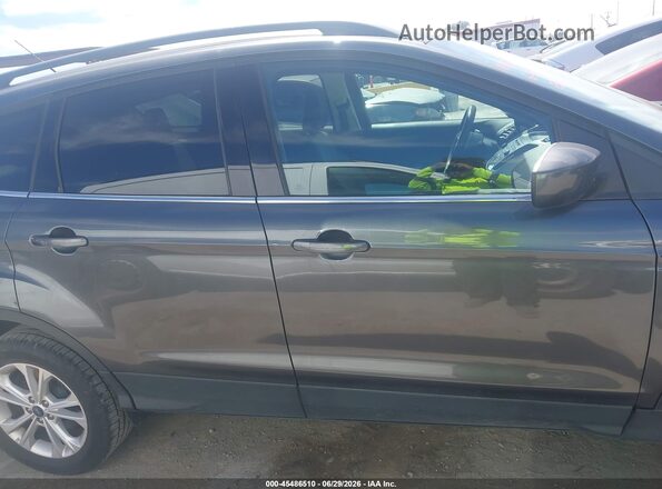 1FMCU9GD5JUA10768 2018 FORD ESCAPE Gray Вид задньої частини салону