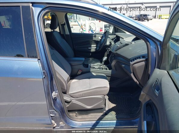 1FMCU9GD5JUA14190 2018 FORD ESCAPE Синий Вид салона спереди
