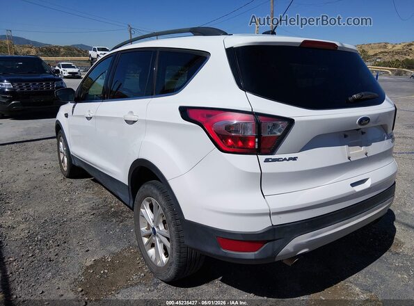 1FMCU9GD5JUD08575 2018 FORD ESCAPE White 