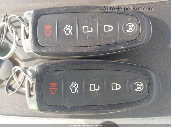 1FMCU9GD5KUB43631 2019 FORD ESCAPE Silver Widok deski rozdzielczej