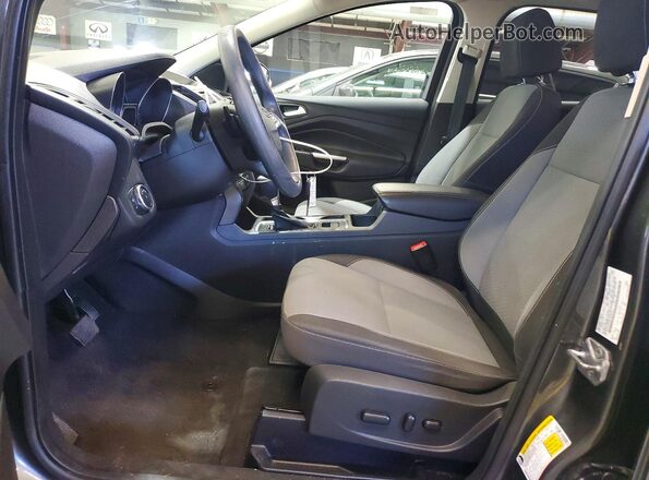 1FMCU9GD6HUB94323 2017 FORD ESCAPE Gray Front interior view