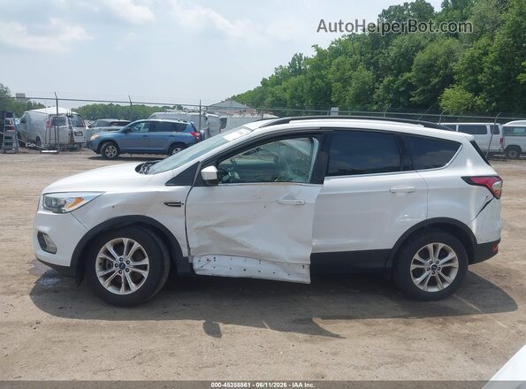 1FMCU9GD6HUC07605 2017 FORD ESCAPE White 