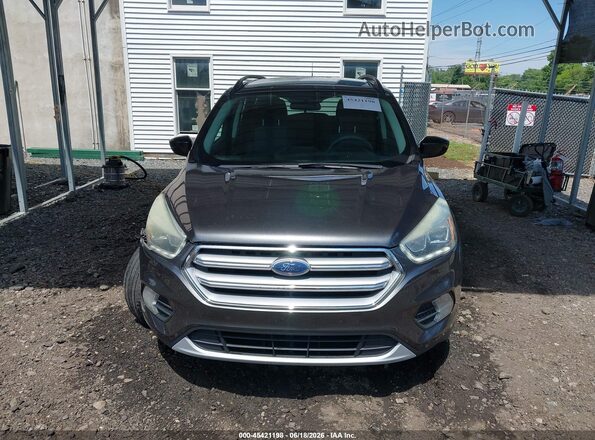 1FMCU9GD6HUD15125 2017 FORD ESCAPE Gray Widok wnętrza z tyłu