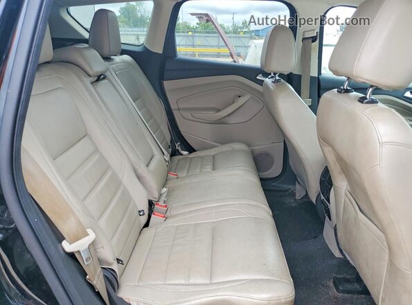 1FMCU9GD6HUE90247 2017 FORD ESCAPE Black Widok wnętrza z tyłu