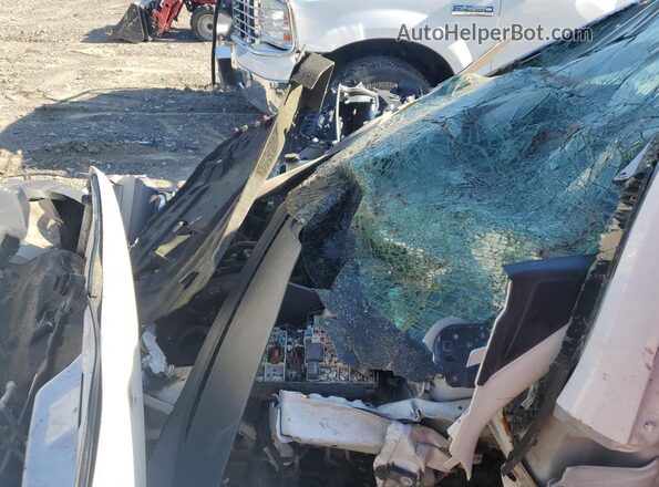 1FMCU9GD6JUA27403 2018 FORD ESCAPE Белый 