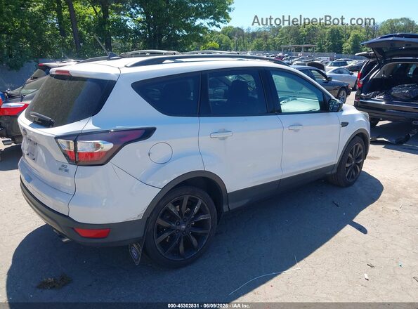 1FMCU9GD6JUA68470 2018 FORD ESCAPE White Rear right