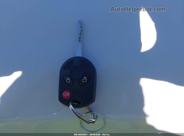 1FMCU9GD6JUA68470 2018 FORD ESCAPE White Dashboard view