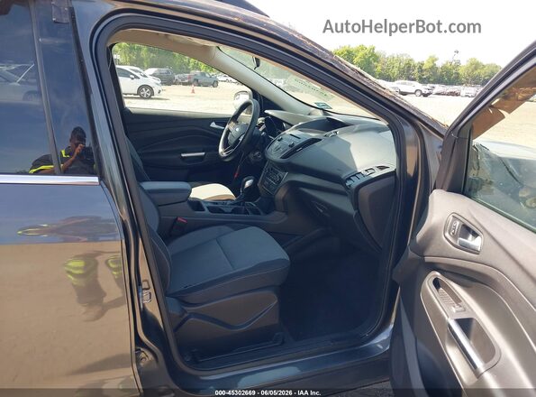 1FMCU9GD6JUB19398 2018 FORD ESCAPE Серый Вид салона спереди