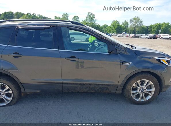 1FMCU9GD6JUB19398 2018 FORD ESCAPE Серый Вид спереди