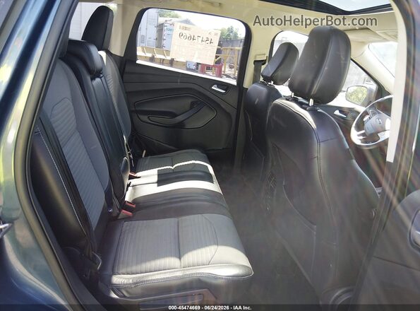 1FMCU9GD6JUC26046 2018 FORD ESCAPE Blue Widok naklejki z numerem VIN