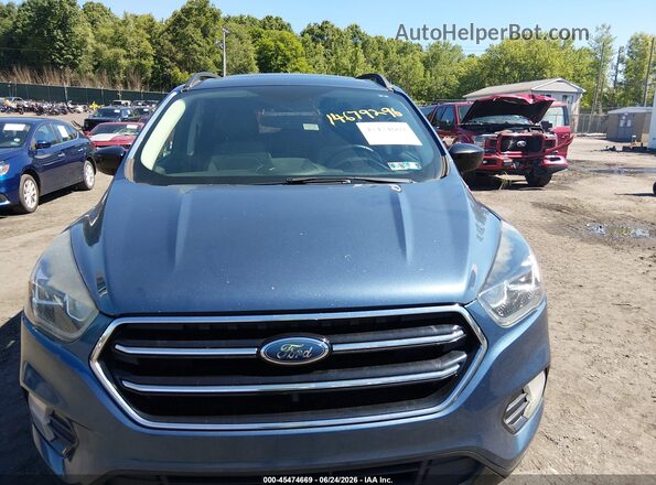 1FMCU9GD6JUC26046 2018 FORD ESCAPE Blue Widok z przodu