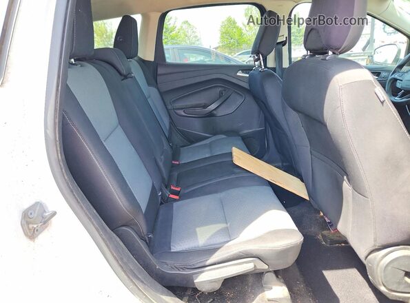1FMCU9GD6JUC60603 2018 FORD ESCAPE White Rear interior view