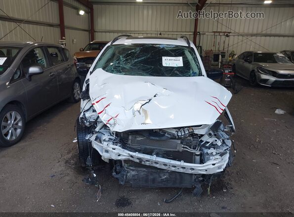 1FMCU9GD6JUD13574 2018 FORD ESCAPE White Rear interior view
