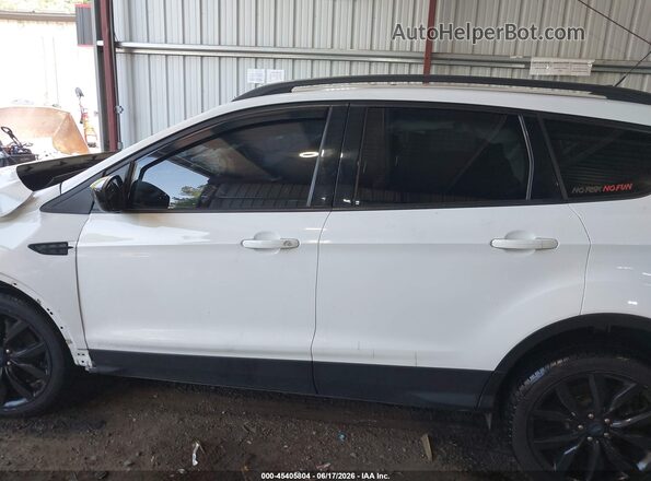 1FMCU9GD6JUD13574 2018 FORD ESCAPE White 