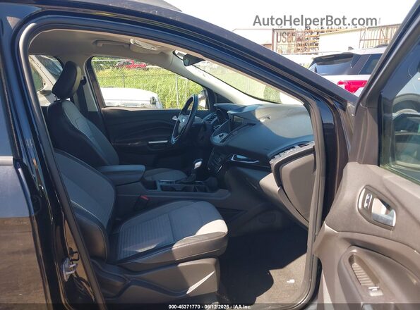 1FMCU9GD6KUB64018 2019 FORD ESCAPE Black Front interior view