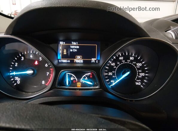 1FMCU9GD7JUA23716 2018 FORD ESCAPE Blue Հետևի նստատեղերի տեսք