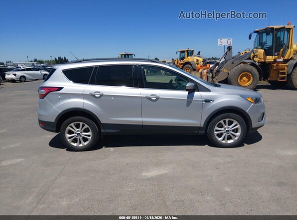 1FMCU9GD7JUC38769 2018 FORD ESCAPE Silver Vista interior trasera