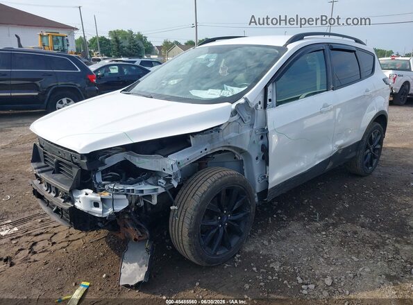 1FMCU9GD7JUD01949 2018 FORD ESCAPE White Vista tres cuartos delantera izquierda