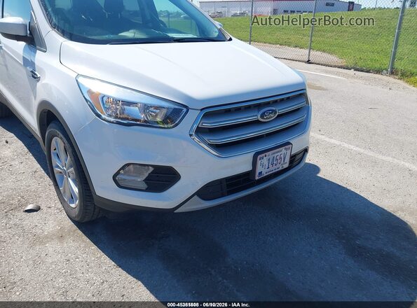 1FMCU9GD7JUD08450 2018 FORD ESCAPE White Դիմացի տեսք