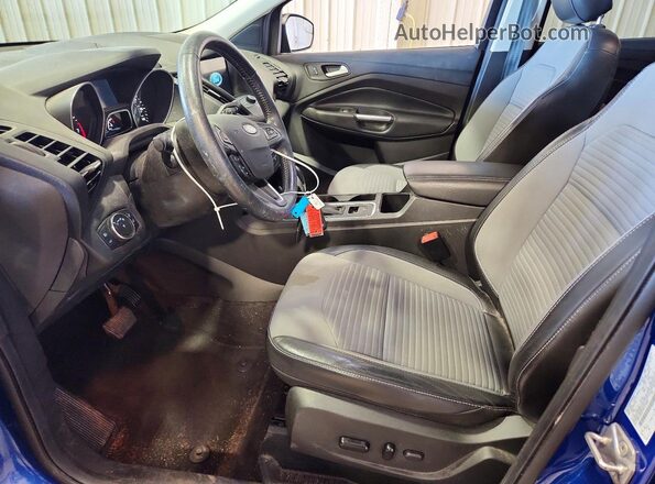 1FMCU9GD7KUC18863 2019 FORD ESCAPE Синий Вид салона спереди