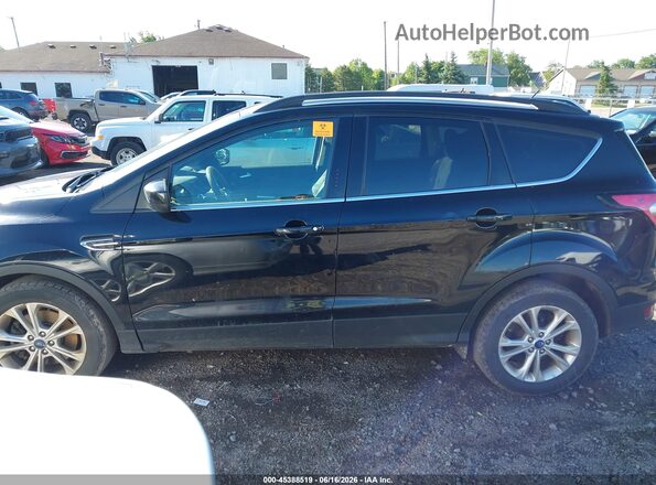 1FMCU9GD8HUC85450 2017 FORD ESCAPE Черный 