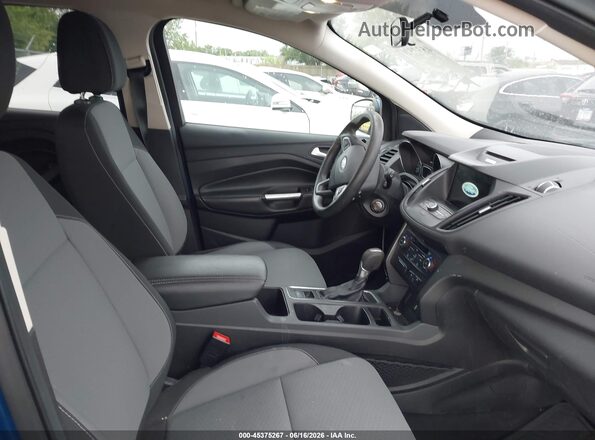 1FMCU9GD8HUD06166 2017 FORD ESCAPE Blue Вид салону спереду