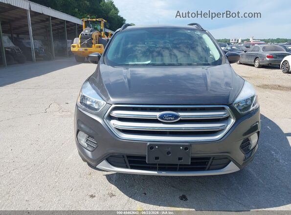1FMCU9GD8JUC88323 2018 FORD ESCAPE Gray ხელსაწყოთა პანელის ხედი