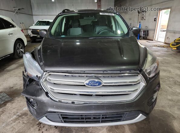 1FMCU9GD8JUD03077 2018 FORD ESCAPE Gray წინა ხედი