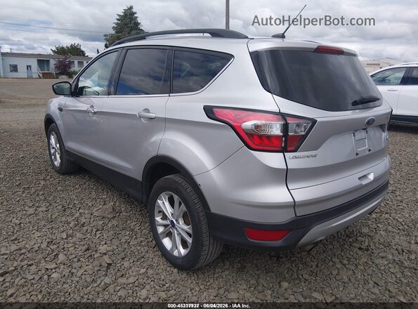 1FMCU9GD8JUD08604 2018 FORD ESCAPE Серебряный Задняя левая четверть