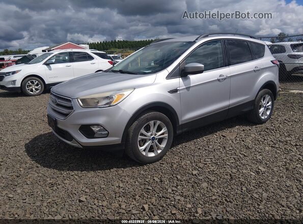 1FMCU9GD8JUD08604 2018 FORD ESCAPE Серебряный Передняя левая четверть