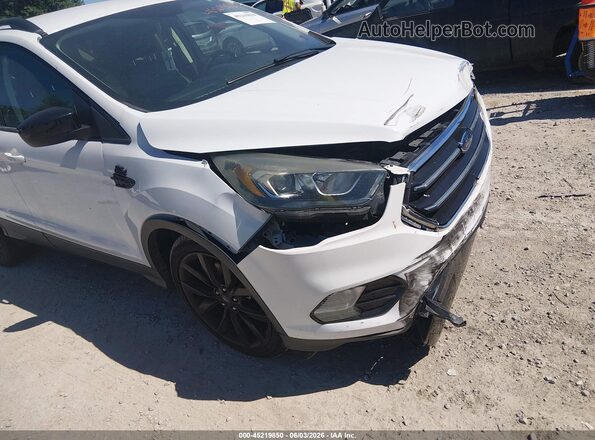 1FMCU9GD9HUB89195 2017 FORD ESCAPE White 