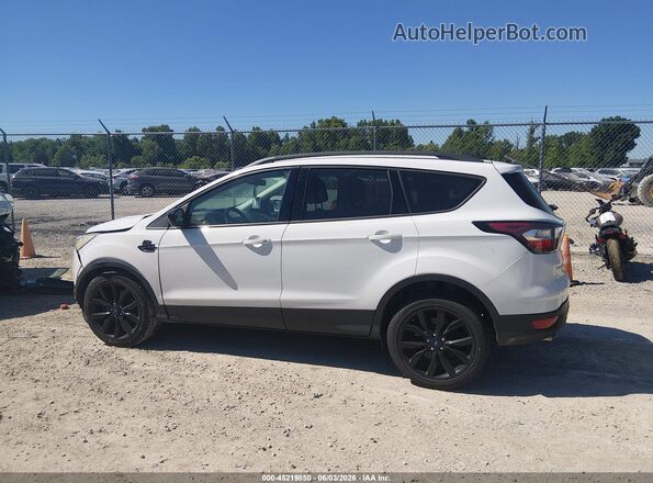 1FMCU9GD9HUB89195 2017 FORD ESCAPE White Панорамний вид салону 360°