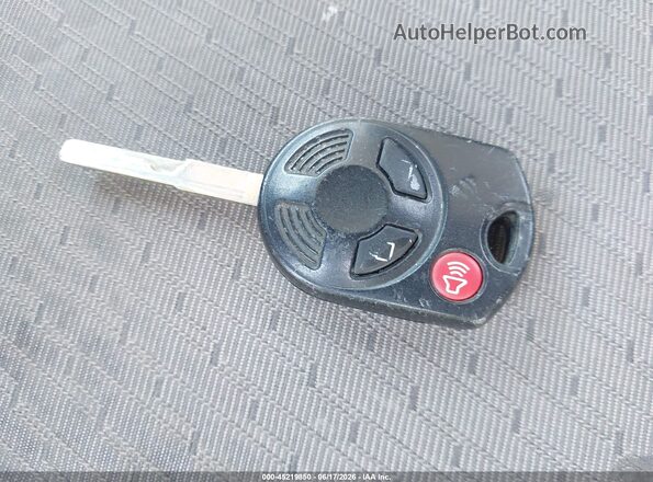1FMCU9GD9HUB89195 2017 FORD ESCAPE White Вид панелі приладів