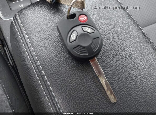 1FMCU9GD9HUE18507 2017 FORD ESCAPE White Вид панелі приладів