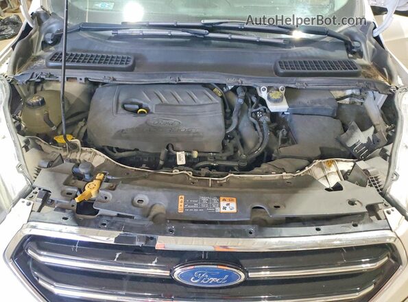 1FMCU9GD9JUA68852 2018 FORD ESCAPE White Engine compartment view